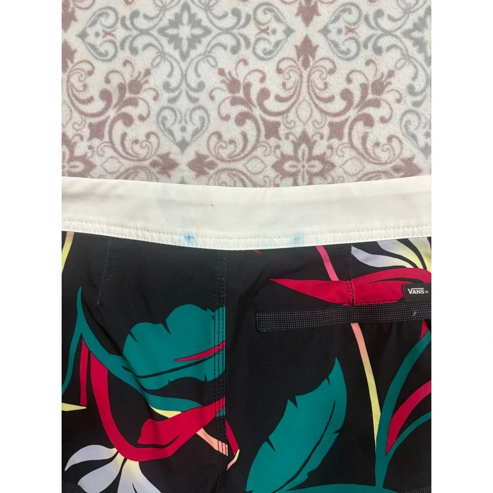 Vans Board Shorts Mens 27 Floral Stripe Bird of Paradise Swim Trunks Black White